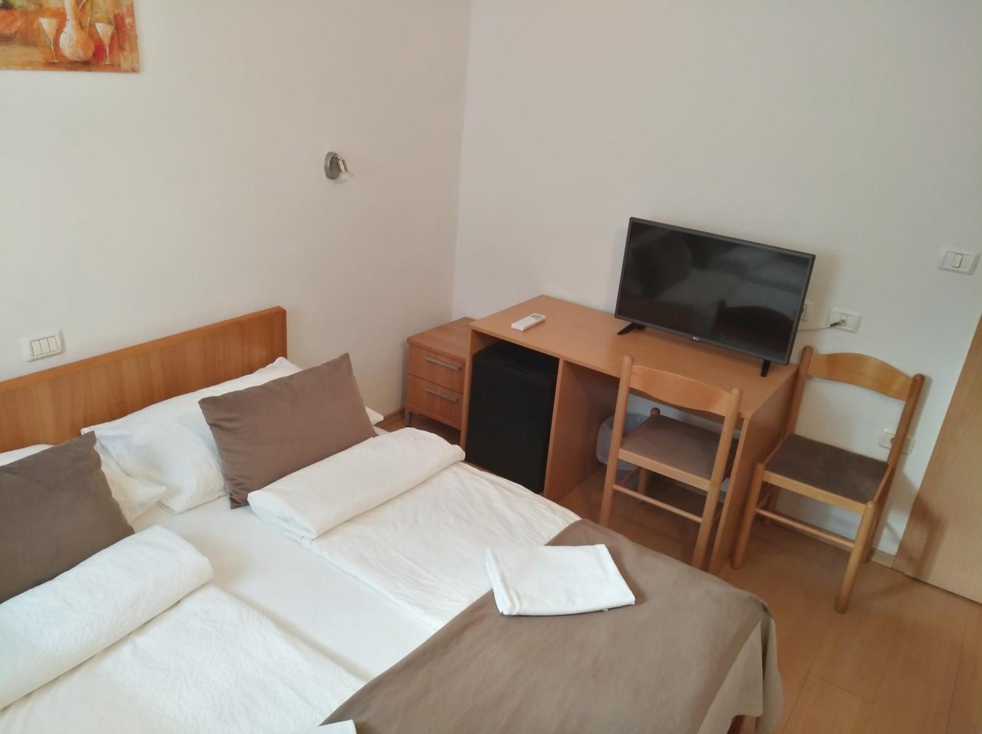 Garni Hotel Keltika Izola Luaran gambar