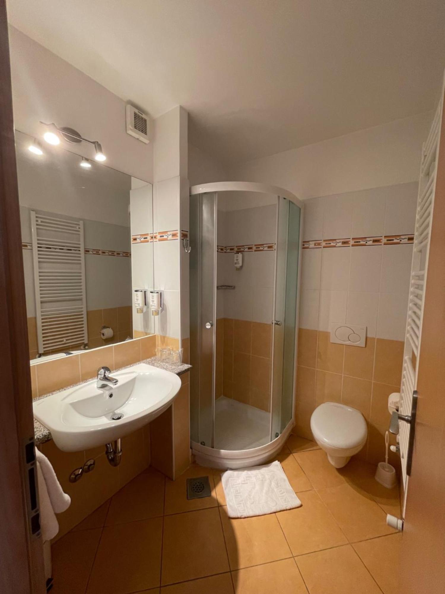 Garni Hotel Keltika Izola Luaran gambar