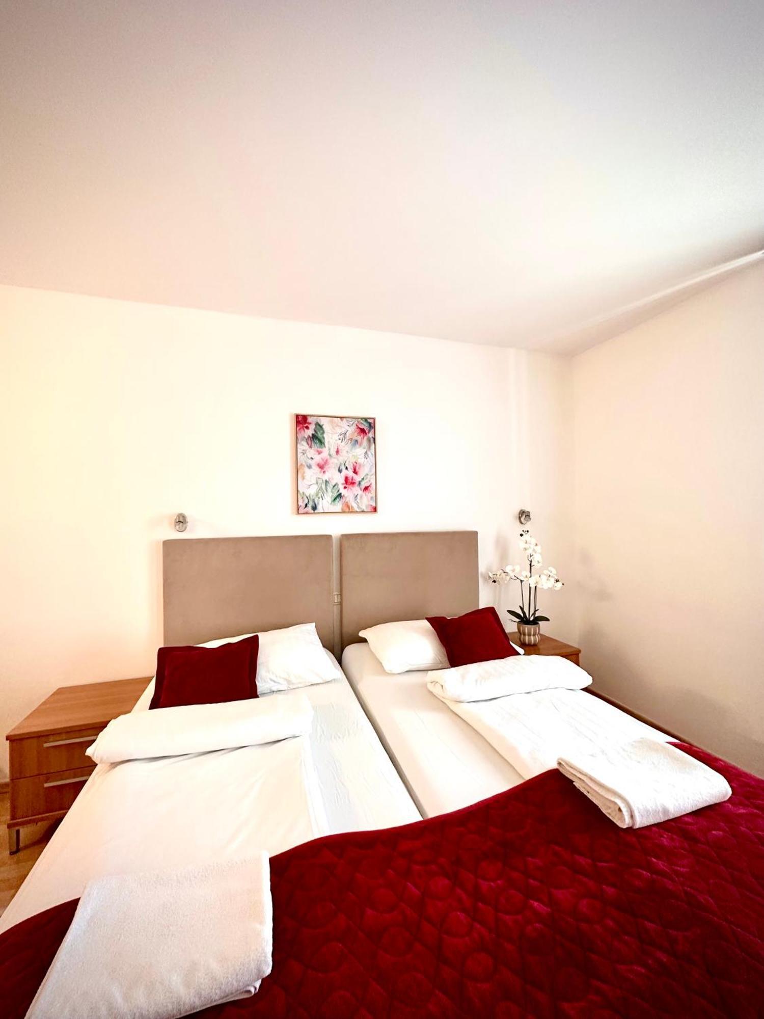 Garni Hotel Keltika Izola Luaran gambar
