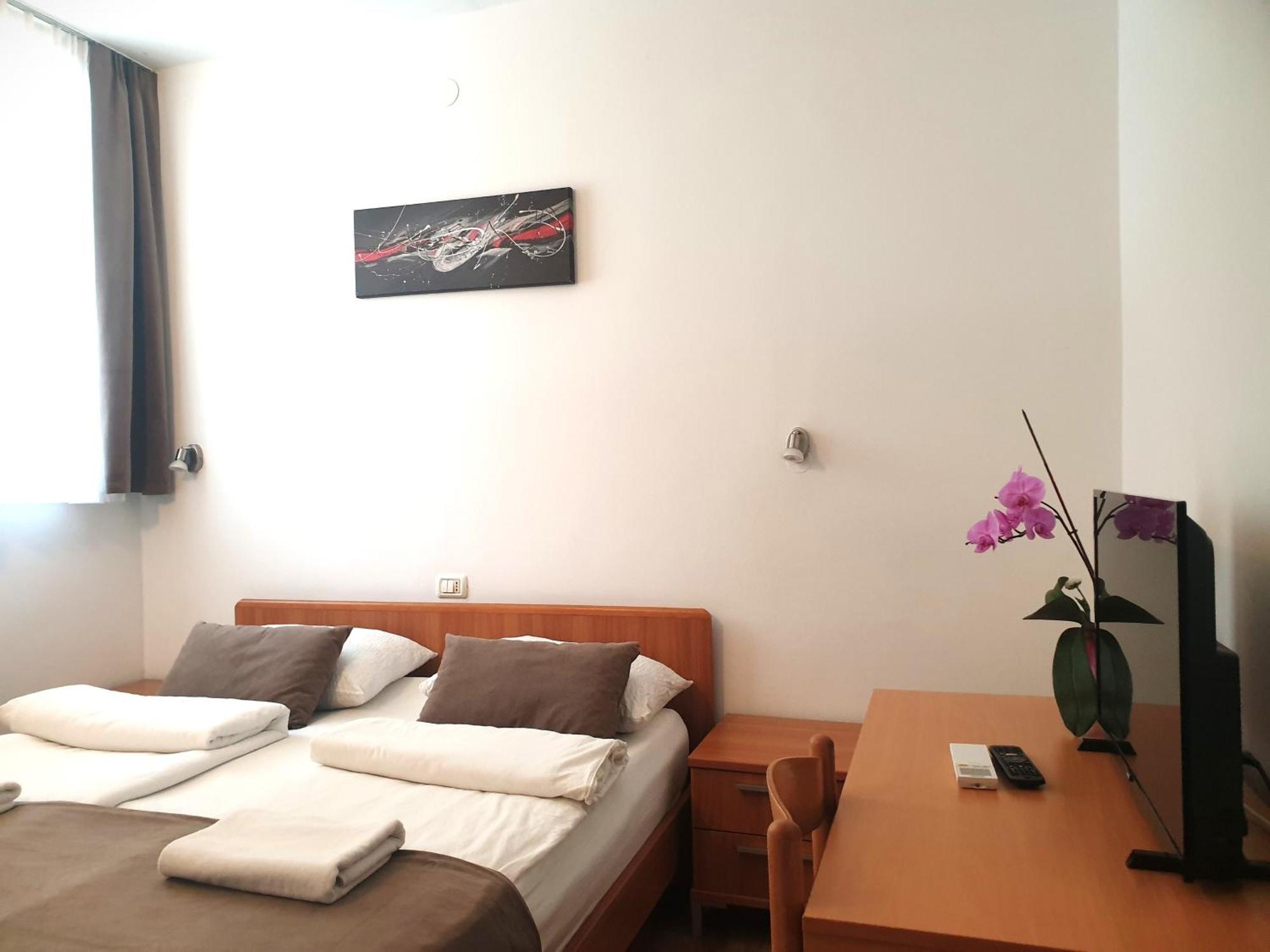 Garni Hotel Keltika Izola Luaran gambar